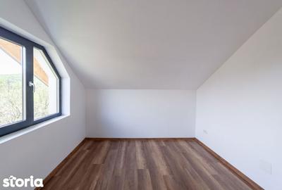 Casă cu 4 camere cu Teren 500 Mp în Drăganu - 12