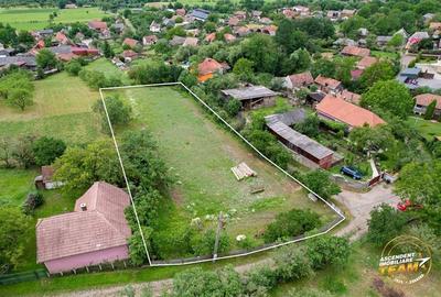 Teren Construcții intravilan de 2660 mp, în Cernat