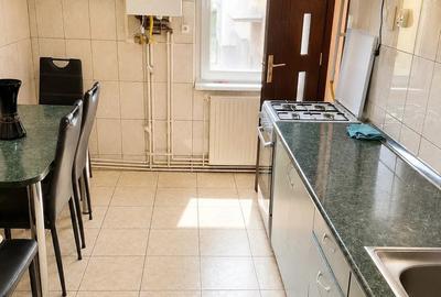 Apartament cu 3 camere decomandat în Tudor - 2