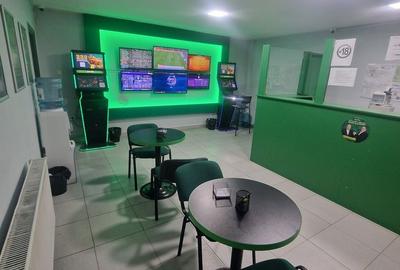 Spațiu comercial, de 33 mp, în Vama - 8