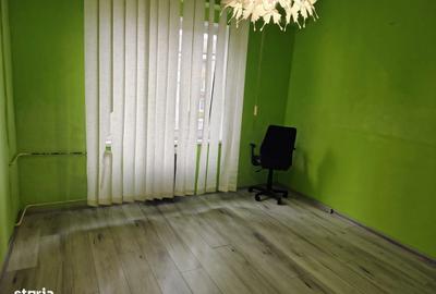 Apartament cu 3 camere decomandat în Central - 1