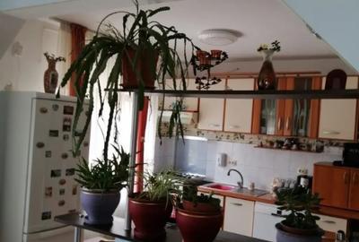 Casă cu 5 camere cu Teren 400 Mp în Sud - 3