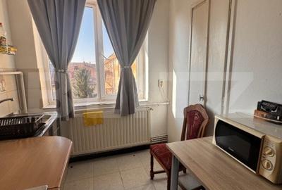 Apartament cu 2 camere, 44 mp, zona Piata 700 - 5