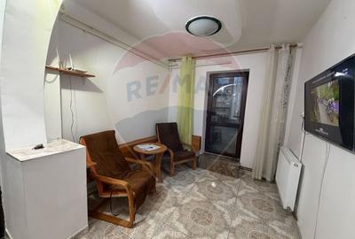 Apartament cu 3 camere de închiriat în zona Rovine - 2