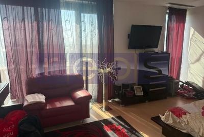 Penthouse cu 4 camere decomandat, mobilat în Central - 10