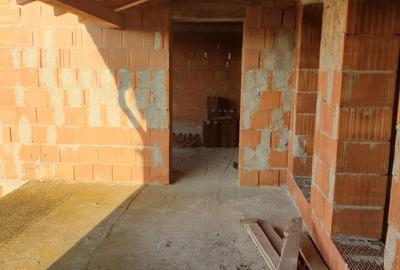 Casă individuală cu 5 camere cu Teren 500 Mp în Peciu Nou - 11