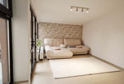 Apartament cu 2 camere decomandat în Central - 2