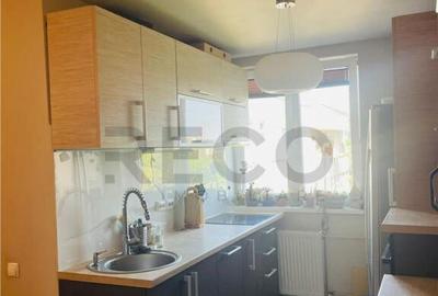 Apartament cu 3 camere decomandat în Decebal