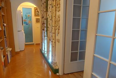 Apartament cu 4 camere decomandat în Vitanul Nou - 1