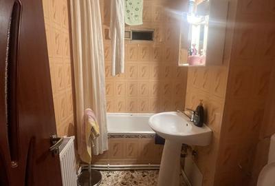 Apartament cu 3 camere decomandat în Calea București - 5