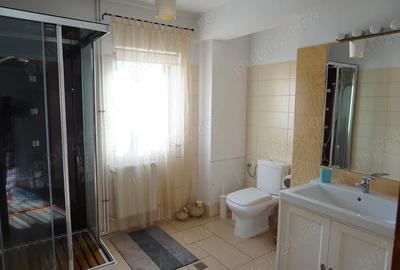 Casă cu 3 camere cu Centrală Termică în Central - 1