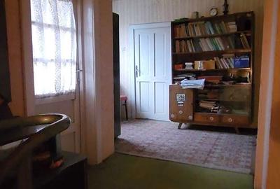 Casă cu 4 camere în Central - 2