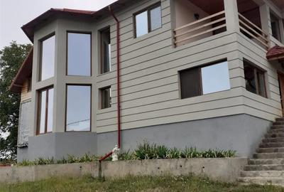 Casă cu Centrală Termică în Central - 8