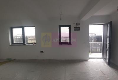 Casă individuală cu 4 camere cu Canalizare în Est - 30