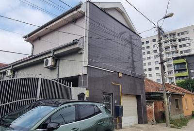 Casă P+M, 4 camere, str Lebedei, singur in curte - 600 E. Comision 0 - 1