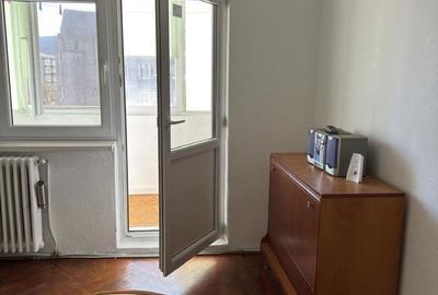 Apartament cu 3 camere decomandat în Decebal - 8