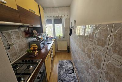 Apartament cu 2 camere decomandat, mobilat în Micro I - 17