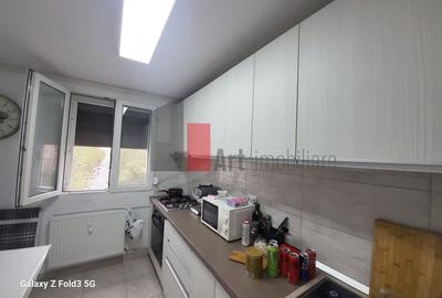 Apartament 3 camere decomandat Trapezului - 16