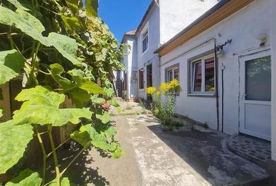 Camin cochet, chiar in inima orasului, etaj 1, rezidential/ investitional, Braso - 2