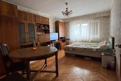 Apartament cu 2 camere decomandat, mobilat în Mărăști
