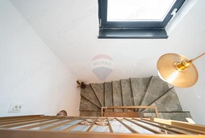 Casă cu 4 camere cu Garaj în Tărlungeni