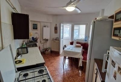 Apartament cu 4 camere decomandat în Păcurari - 5