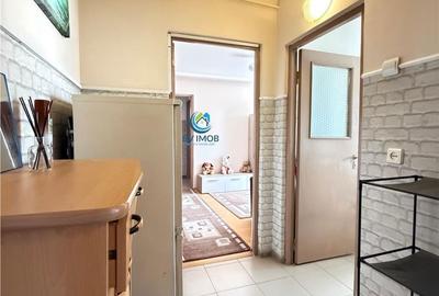 Apartament cu 3 camere în Florilor - 12