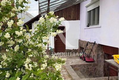 Casă cu 3 camere în Remetea - 1
