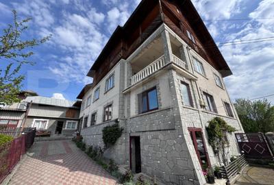 Casă cu 5 camere cu Canalizare în Central - 14