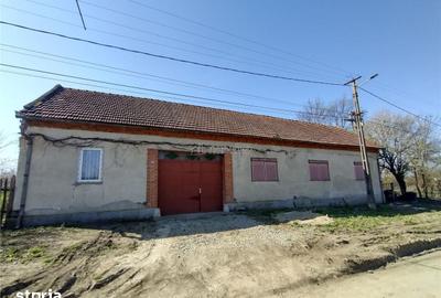 Casă cu 8 camere cu Teren 3800 Mp în Central - 10