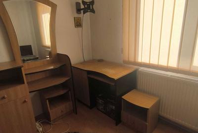 Apartament cu 2 camere semidecomandat în Micro 6 - 4
