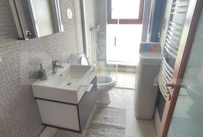 Casă cu 6 camere cu Teren 5000 Mp în Rădăuți - 14