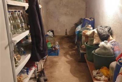 Casă cu 4 camere cu Teren 4300 Mp în Dealuri Oradea - 1