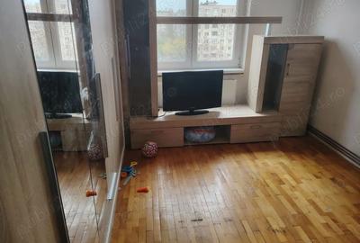 Apartament cu 2 camere decomandat, mobilat în Rahova