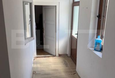 Casă cu 6 camere cu Teren 330 Mp în Central - 7