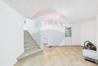 Casă cu 7 camere cu Teren 605 Mp în Snagov - 17