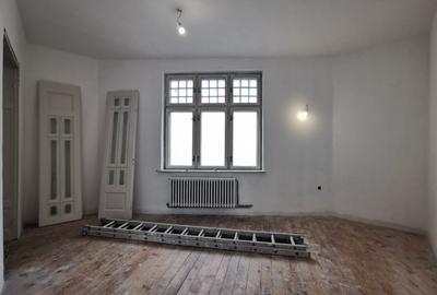 Casă individuală cu 12 camere cu Canalizare în Ferdinand - 6