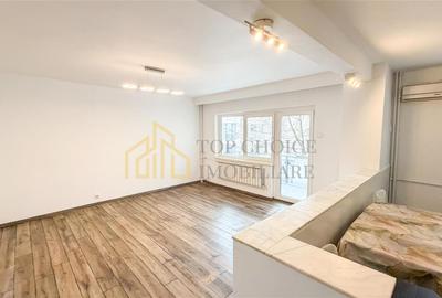 Apartament cu 3 camere semidecomandat, mobilat în Tei