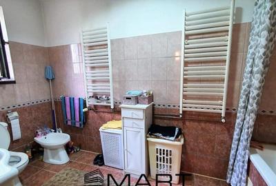 Casă cu 3 camere cu Canalizare în Calea Poplăcii - 1