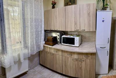 Apartament cu 2 camere decomandat în Podgoria