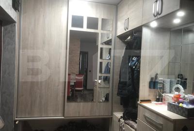De vanzare apartament , cu 3 camere, 60mp, zona Carpati 2 - 2