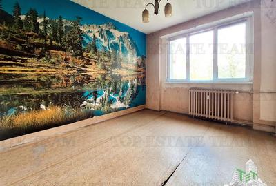 Apartament cu 4 camere decomandat în Doamna Ghica