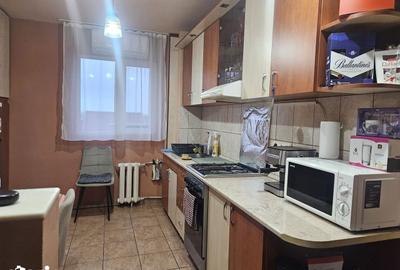 Apartament cu 2 camere decomandat în Nufărul - 9