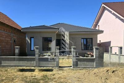 Casă cu 3 camere cu Teren 250 Mp în Curtici - 13