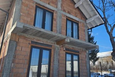 Proprietate 5 camere cu teren de 700mp spre vanzare in Cisnadie Proprietate 5 camere cu teren de 700mp spre vanzare in Cisnadie - 16