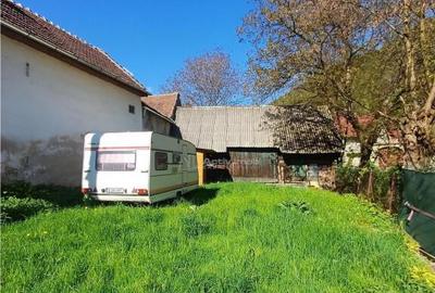 Teren intravilan cu toate utilitatile in sat de munte - 2