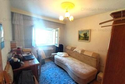 Apartament cu 3 camere decomandat în Barieră - 4