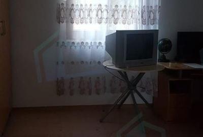 Casa cu teren 474 mp si potential de renovare – Zona Dambovita - 4