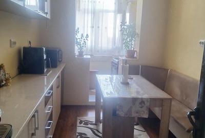 Apartament cu 3 camere decomandat în Central - 4