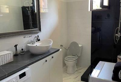 Casă cu 3 camere în Alexandriei - 6